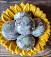 Load image into Gallery viewer, Rubellite Palm Stones